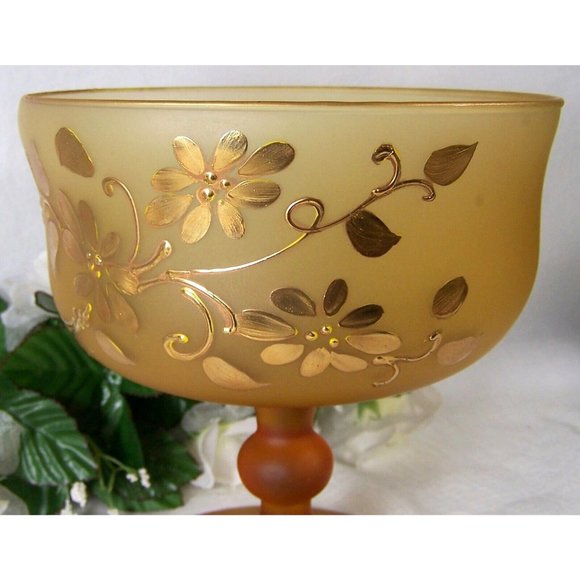Satin Glass Golden Amber Pedestal Dish Flowers and Vines Vintage Lovely Decor 7" - Picture 5 of 9